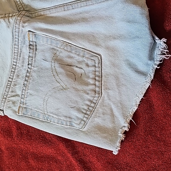 AWESOME LEVIS 501 LIGHTWASH JEAN SHORTS - Picture 3 of 8